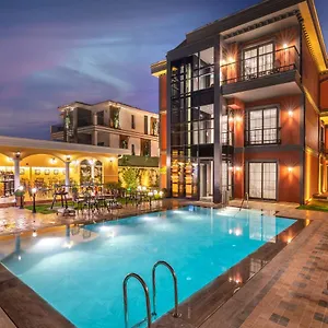 https://motif-hotel-cesme.aegeanhotels.net