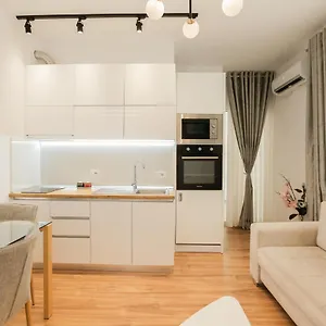 https://luxury-apartment-taiwan-1.hotels-in-tirana.com