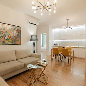https://luxury-apatrment-taiwani-2.hotels-in-tirana.com